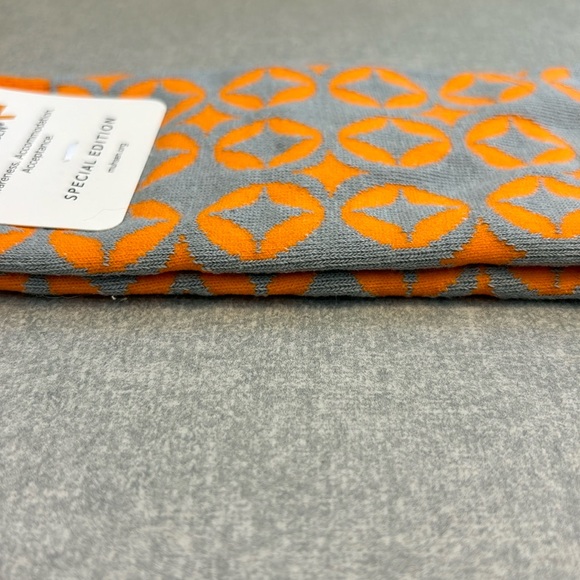 NWT Halal Socks (collaboration w/ Muhsen) gray & orange crew socks - Picture 7 of 10